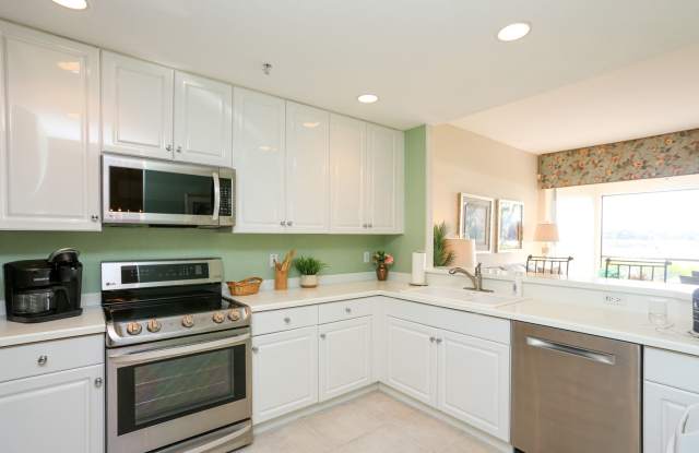 Photo of ** FIDDLER'S CREEK IN DEER CROSSING 3/2 FURNISHED SEASONAL 30 DAY RENTAL AVAILABLE STARTING MAY 2024-DEC 2025