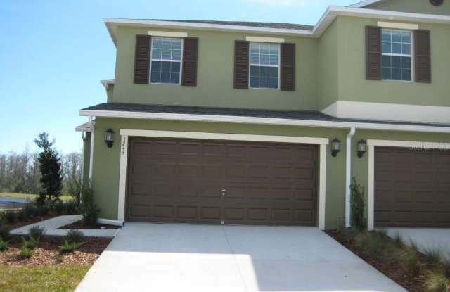 3245 RODRICK CIRCLE