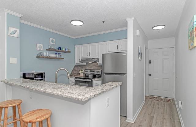 Charming 2BR Condo in Little River