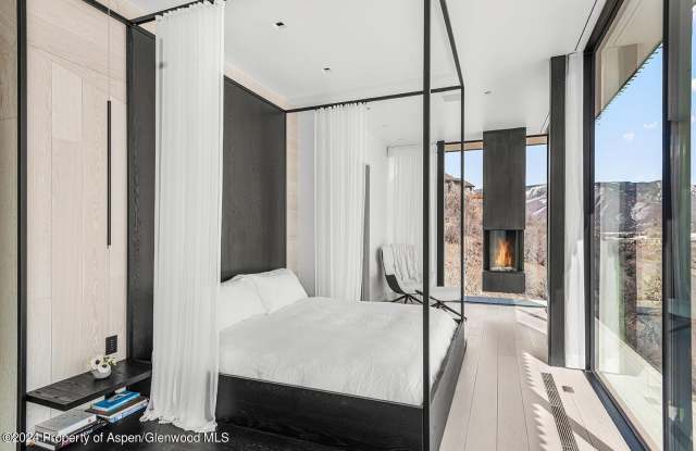 580 Medicine Bow Road