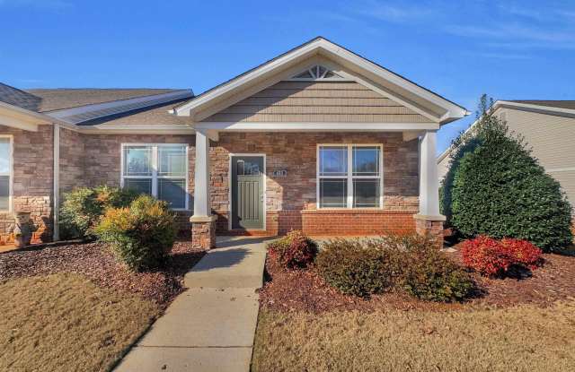 Photo of 411 Promenade Dr SW