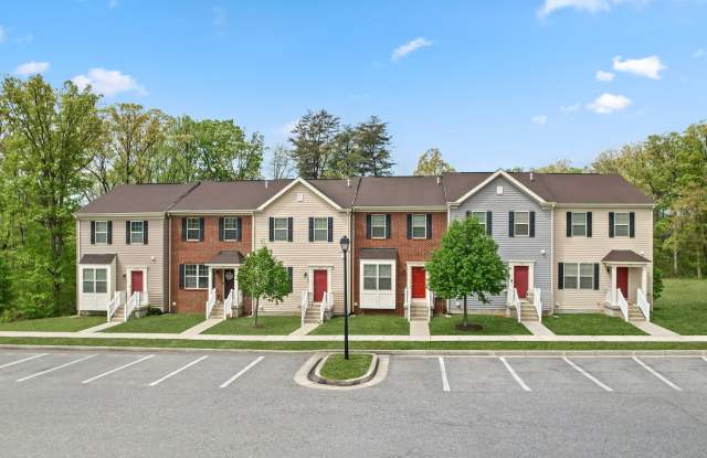 Pointe at Manorgreen Townhomes
