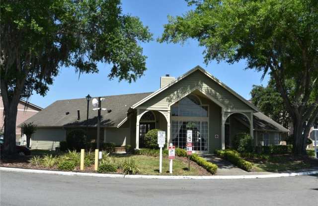 2550 N Alafaya Trail