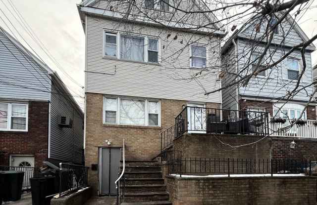 Photo of 28 EAST 47TH ST