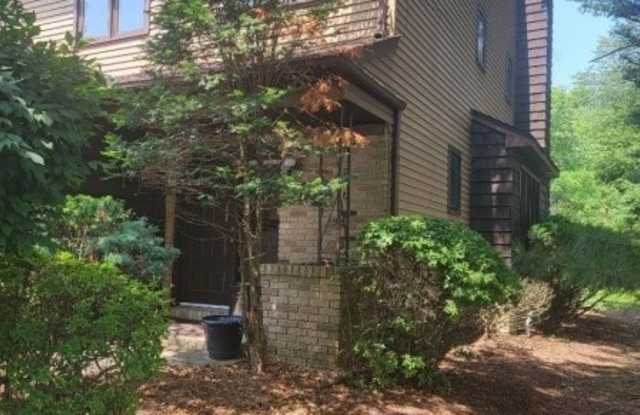 77 Patriots Rd