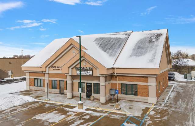 Photo of 16955 18 Mile