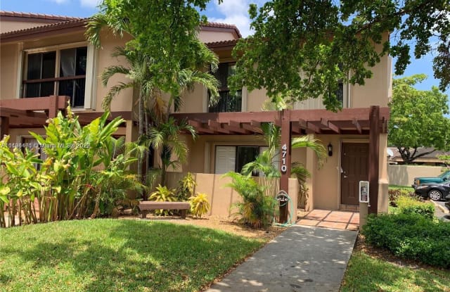 4710 Sheridan St - 4710 Sheridan Street, Hollywood, FL 33021