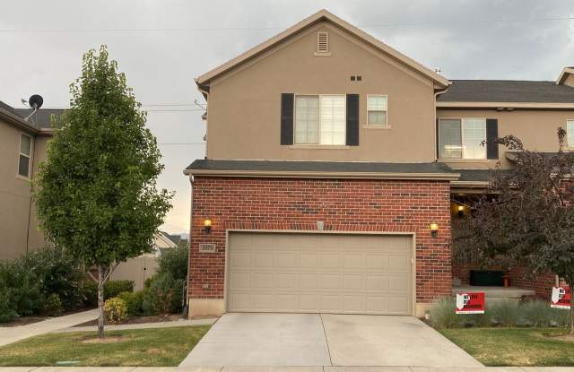 4 Bed 3.5 Bath Ivory Ridge Townhome - 3375 North 150 West, Lehi, UT 84043