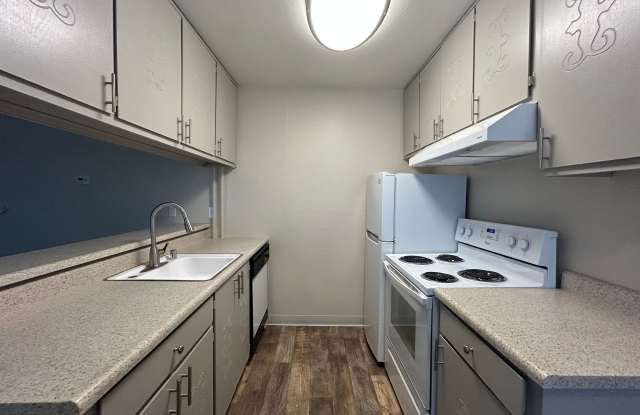 Photo of 2114 H Street, Sacramento