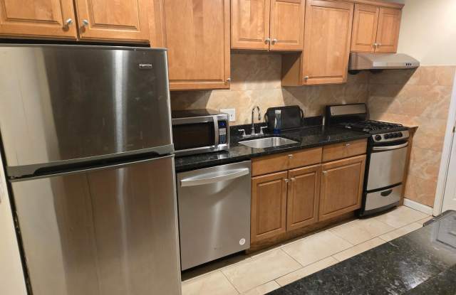 8000 CHANUTE Place unit: Apt 6