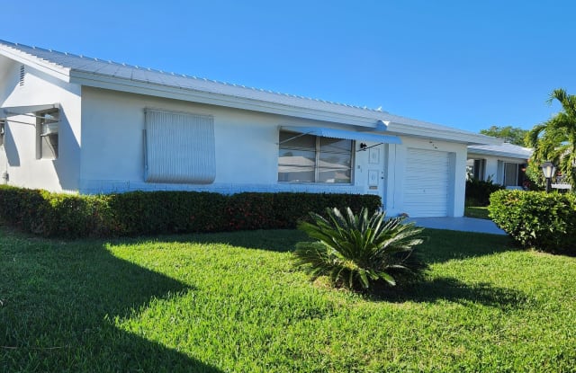 105 SW 8th Place - 105 Southwest 8th Place, Boynton Beach, FL 33426