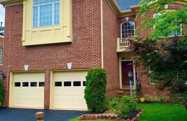 302 Senate Ct