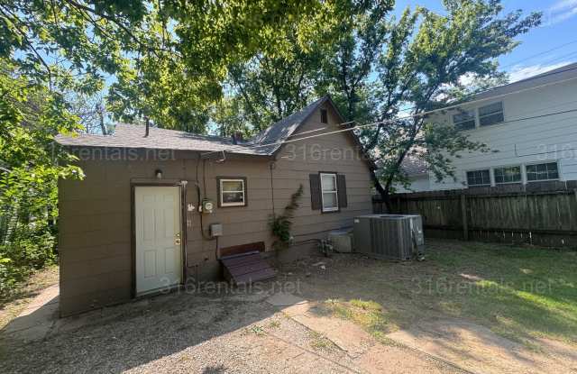 $850 - 2 bed 1 bath - Single Family Home