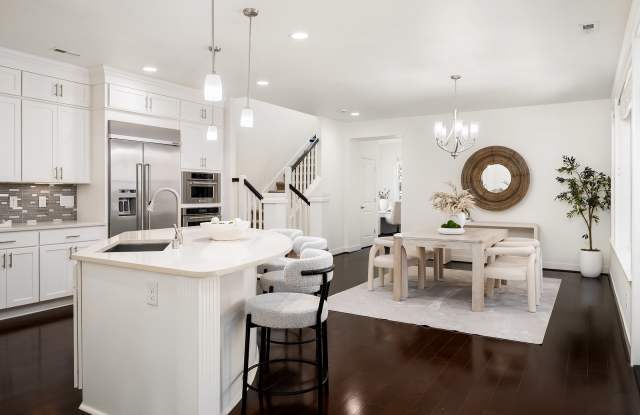 1270 Pine Crest Circle Northeast