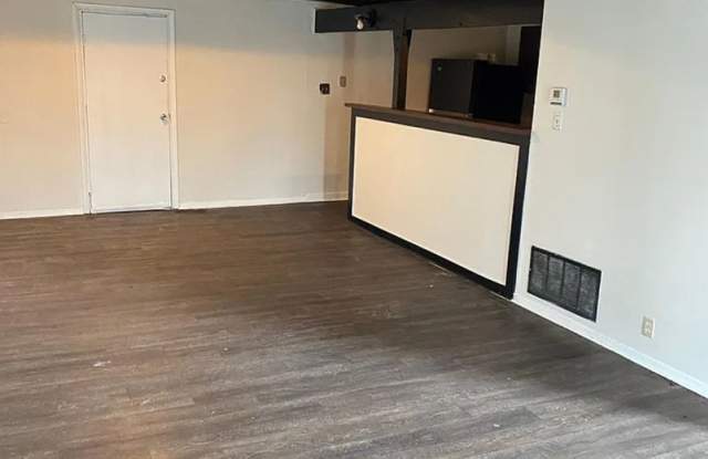 3 bed 1.5 bath