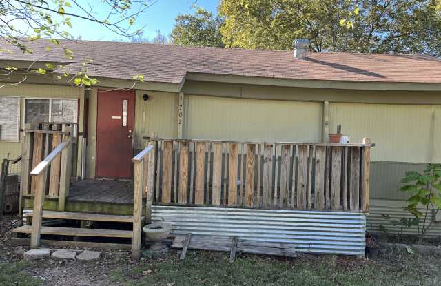 Photo of 702 Jernigan Street