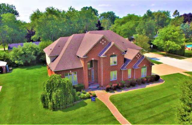 6901 Dakota Drive