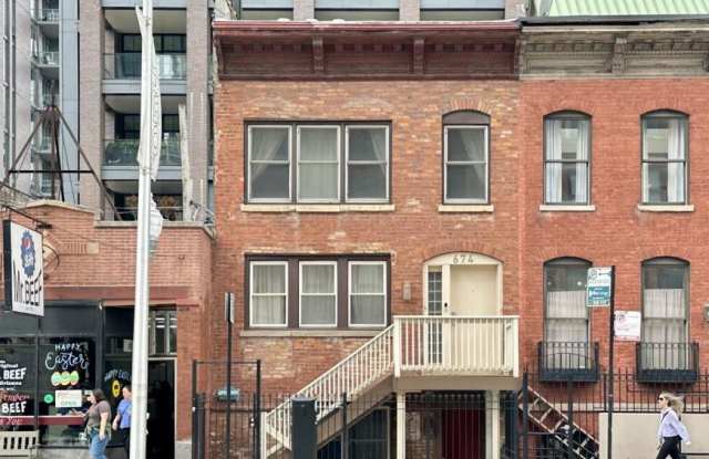 Photo of 672 Orleans