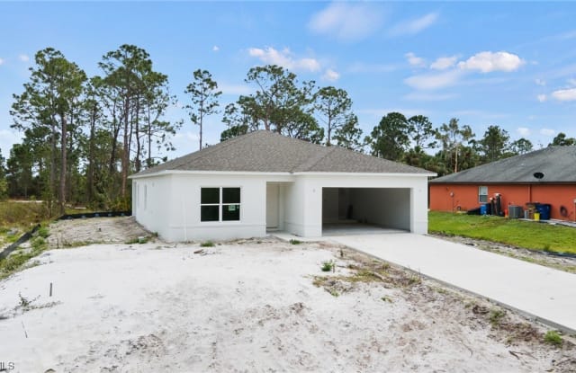 423 PAULINE Avenue - 423 Pauline Avenue, Lehigh Acres, FL 33974