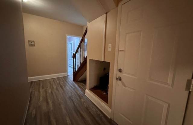 Photo of 748 Trumbull St