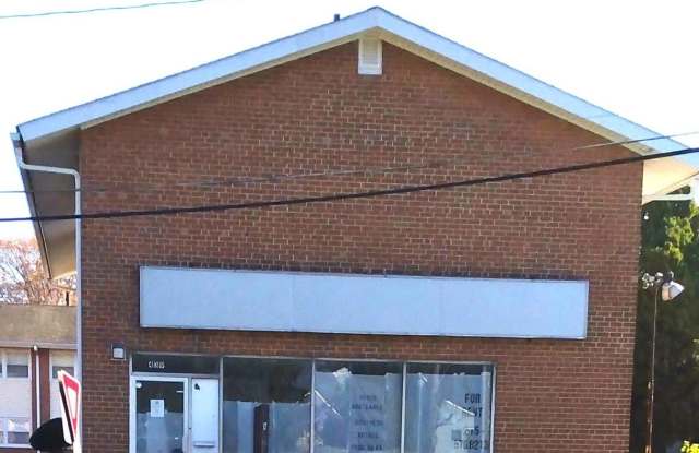 Photo of 439 BAEDER Road