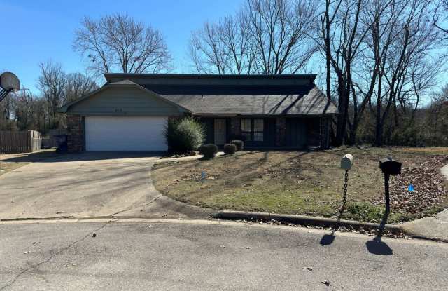 8713 Harvard Dr - 8713 Harvard Drive, Fort Smith, AR 72908