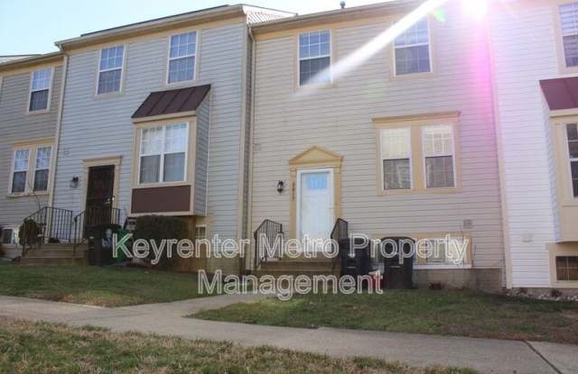 6015 Surrey Square Ln - 6015 Surrey Square Lane, Suitland, MD 20747