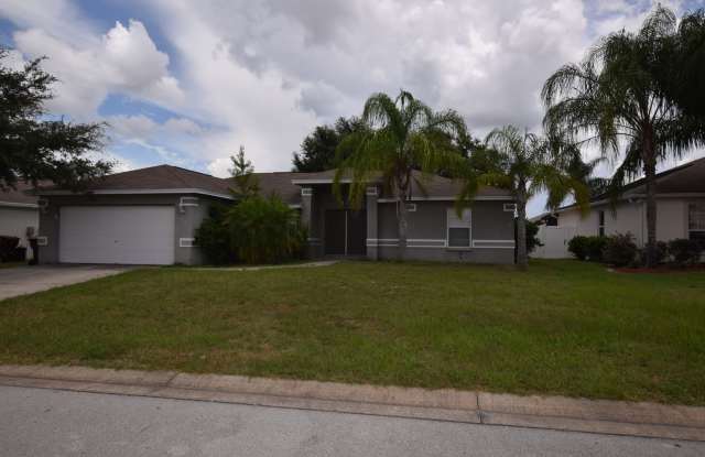 3 Bedroom, 2 Bath Single Family Home For Rent at 206 Windridge Street Davenport, FL 33837