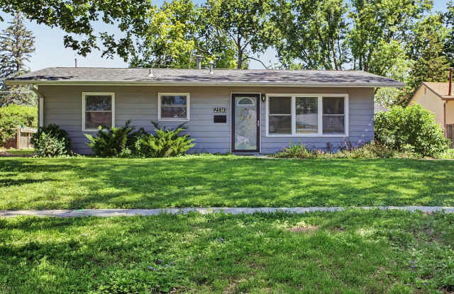 CHARMING RANCH!! 3 Bed, 1 Bath Home in Ames