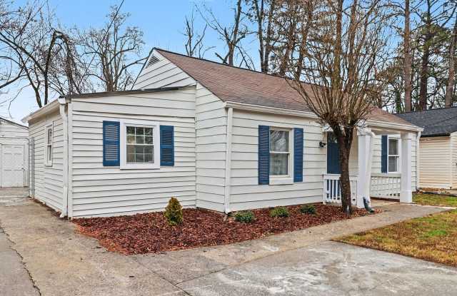 Fully Renovated 3BR/2BA Cottage Located in the Center of Chamblee!
