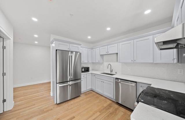 417 Commerical St unit: 1