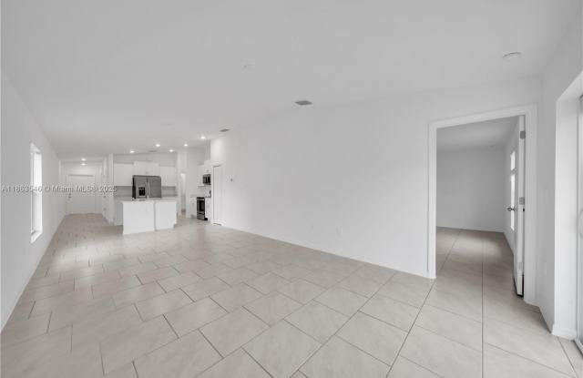 12089 MONTEREY PINE LN