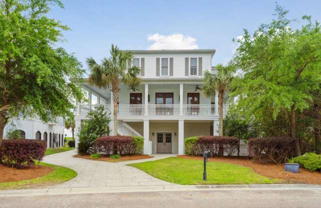 Gorgeous Rivertowne Four Bedroom House on the Golf Course photos photos