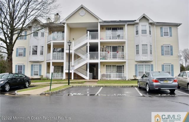 300 Wimbeldon Court - 300 Wimbledon Court, North Brunswick, NJ 08902