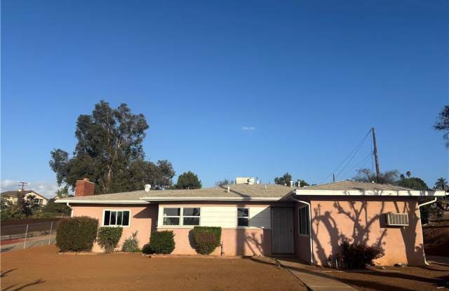 Photo of 15360 Washington