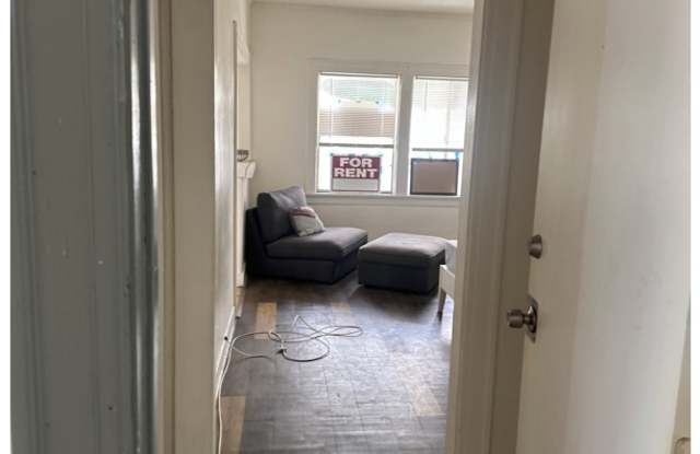 Photo of 3331 West 54th Street
