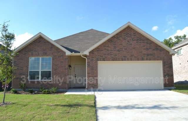 4413 Hummingbird Dr