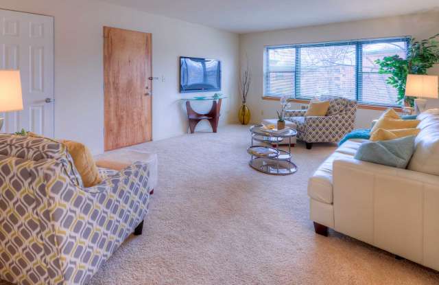 HOMESTEAD APARTMENTS