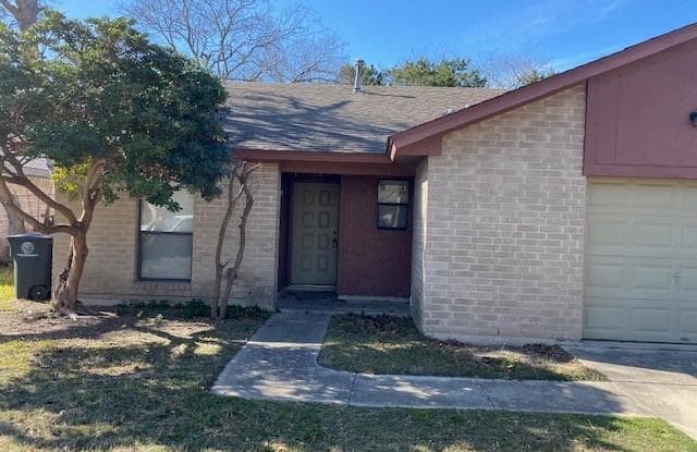 513 Riverside Drive - 513 Riverside Drive, New Braunfels, TX 78130