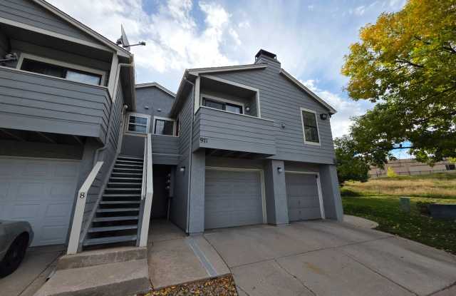 Amazing 1 Bed 1 Bath Condo With Stunning Mountain Views!!