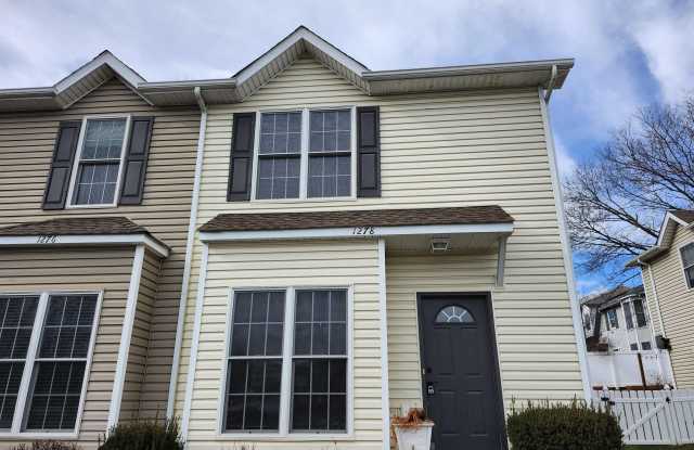 Photo of 1278 SETTLERS LN
