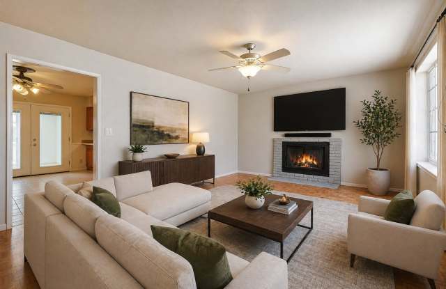 WALK TO ASU.  6 Bed 4 Bath right near campus