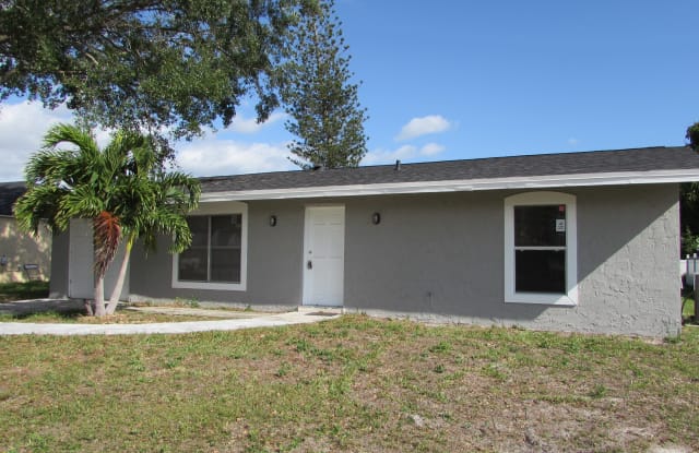 309 Se Bayview Terrace - 309 Southeast Bayview Terrace, Port St. Lucie, FL 34983