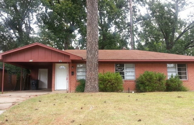 919 Pine Tree Dr - 919 Pine Tree Drive, Shreveport, LA 71106