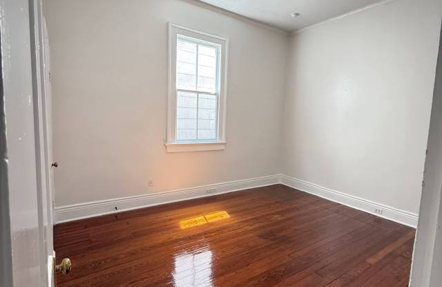 4018 Coliseum St Main Unit