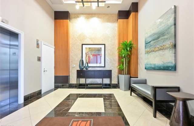 9115 Strada Pl unit: 5211