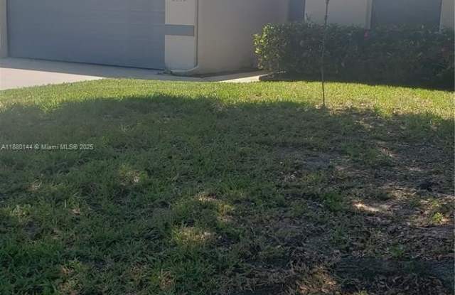 Photo of 8330 SE Sweetbay Dr