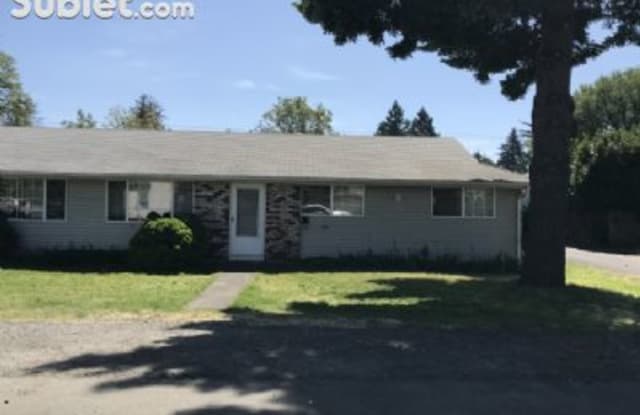 1107 E 30th St - 1107 East 30th Street, Vancouver, WA 98663