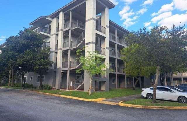 2801 RIVERSIDE Drive