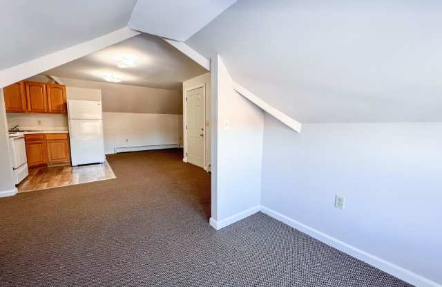 Photo of 207 Wethersfield Ave / Ari Properties, LLC